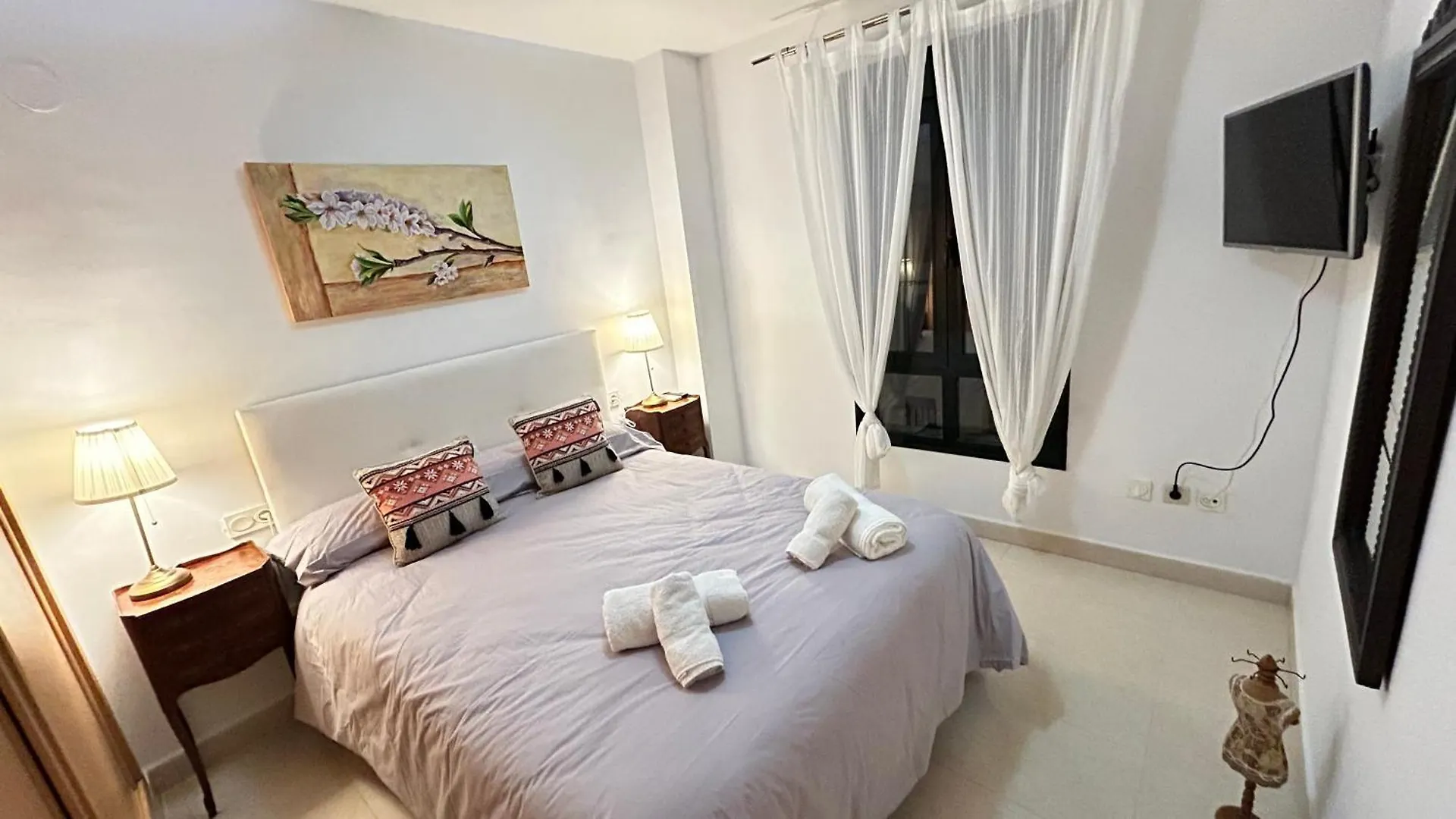 Atico Calas De Nerja Apartment